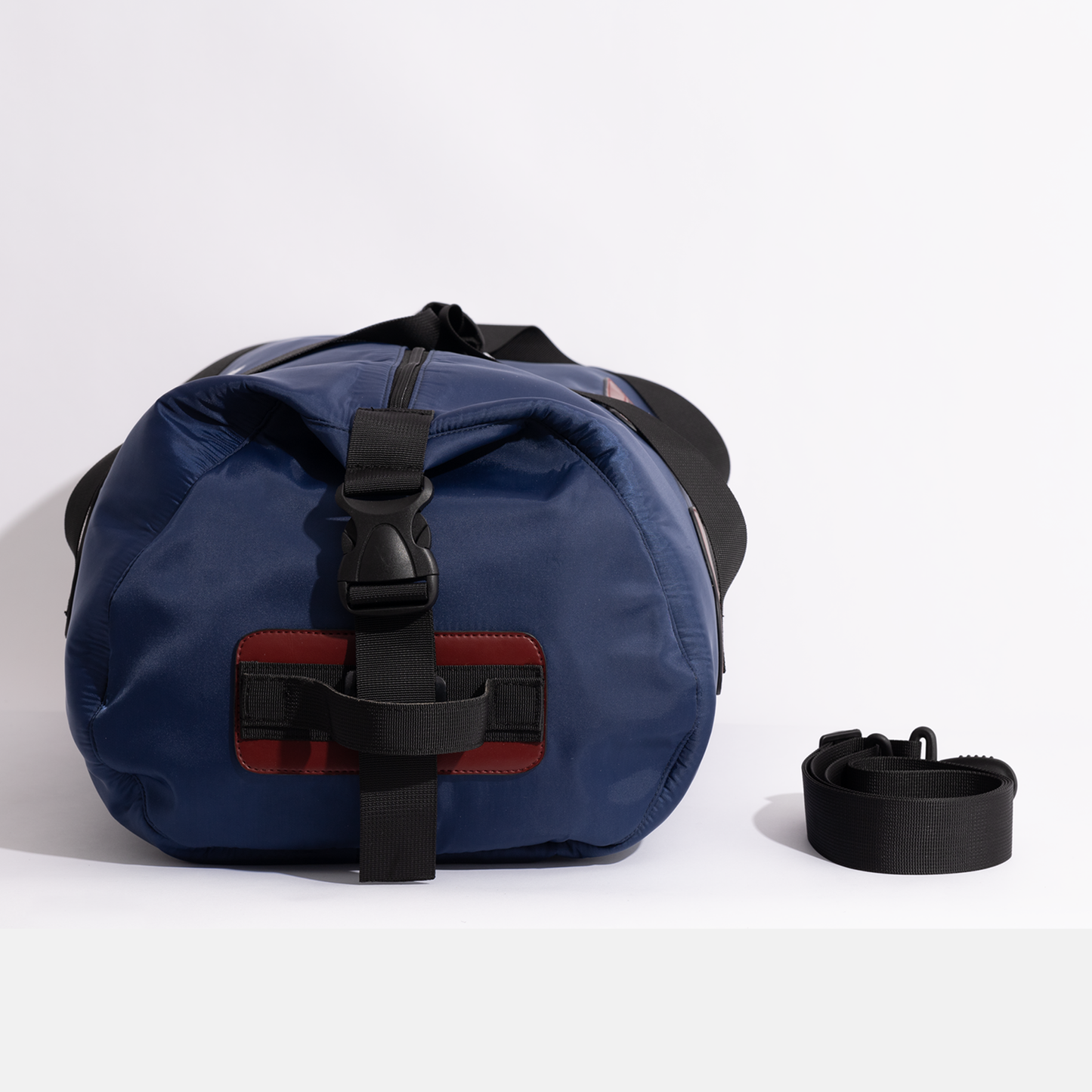 حقيبة دافل تيتان - أزرق غامق