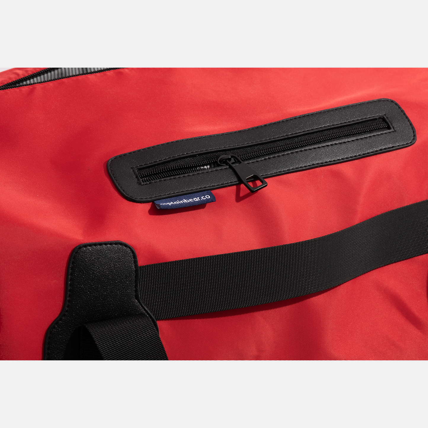 Titan Duffle Bag - Red